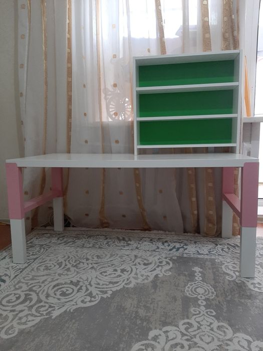 Стол письменный Икеа