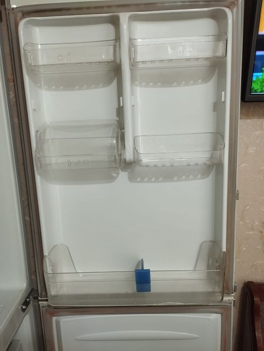 Продам холодильник Lg