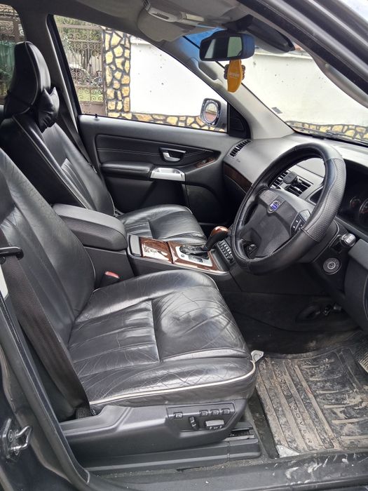Продавам Volvo xc90 д5 2005 ходина