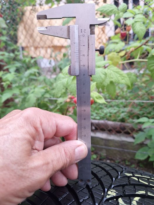 Гуми -3 комплекта