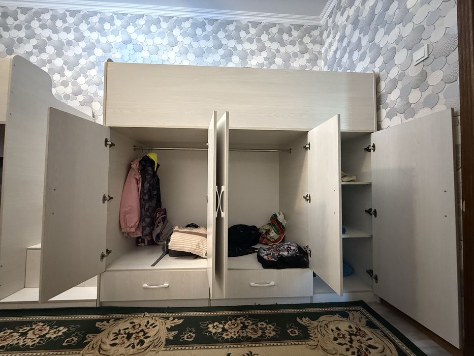 Продается двухяростный кровать