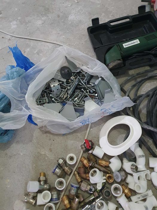 Diverse materiale de construcții instalati termice