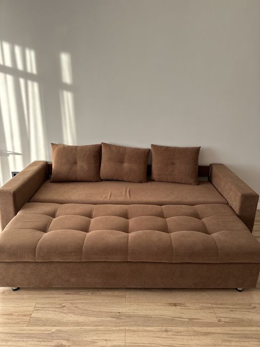 Диван для гостиной 3-х местный