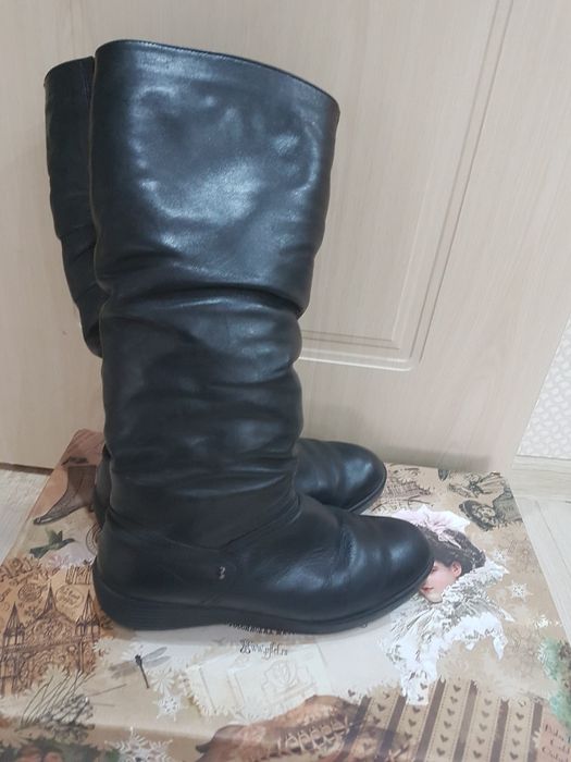 Продам зимние сапоги