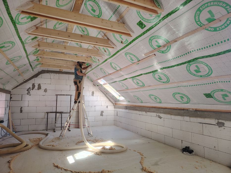 Izolație cu Lână de lemn sau Celuloză