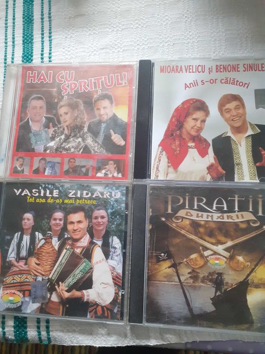 De vinzare cd originale cu muzica de petrecere originale 20 lei bucata
