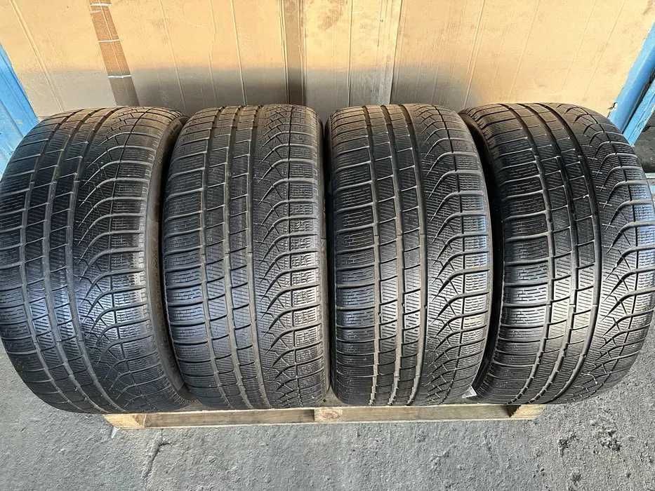285/40 R20 Pirelli P ZERO WINTER Dot 2722