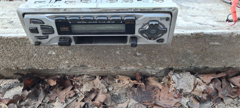 Продажа автомагнитофонов.