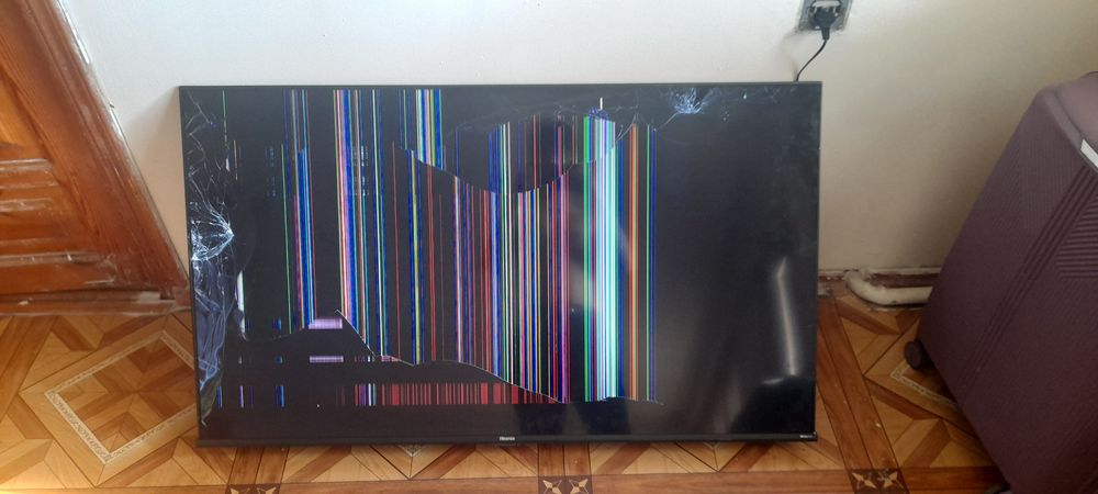 Продам телевизор Hisensi. На запчасти