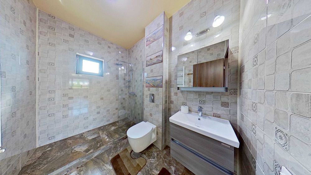 Casa individuala 4 cam 120 mp utili,  teren 670 mp, fara taxe de complex, comision 0%