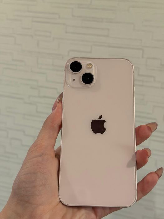 iPhone 13  256 Гб б/у в отличном состоянии..