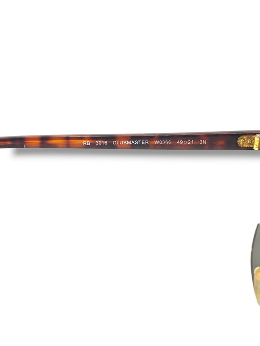 Ray-Ban Clubmaster слънчеви очила