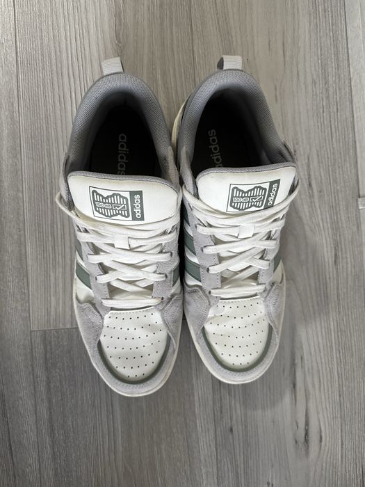 Adidas Нови обувки