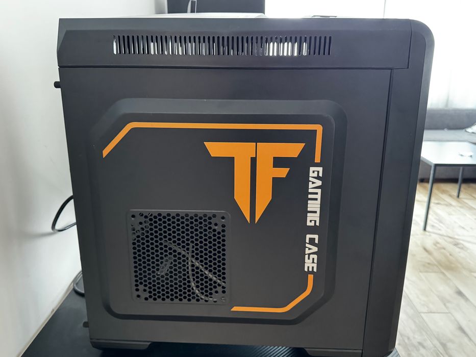 Продавам Геймърски компютър (настолен)  1060 Super, I5 7500, 8 ram