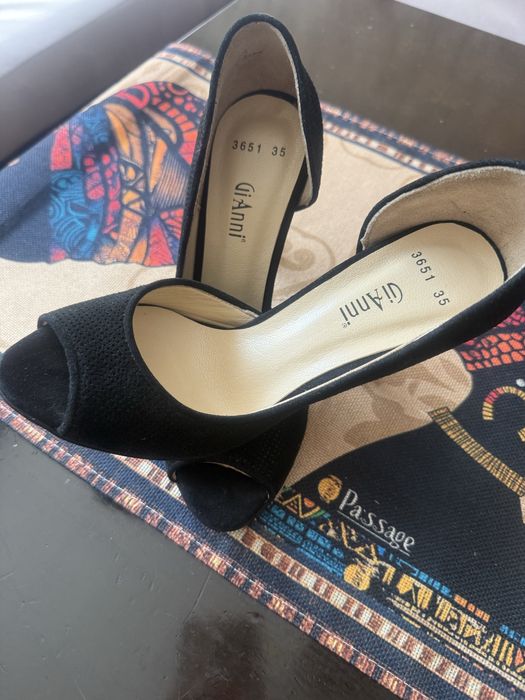 Дамски елегантни обувки от естествен велур GiAnni