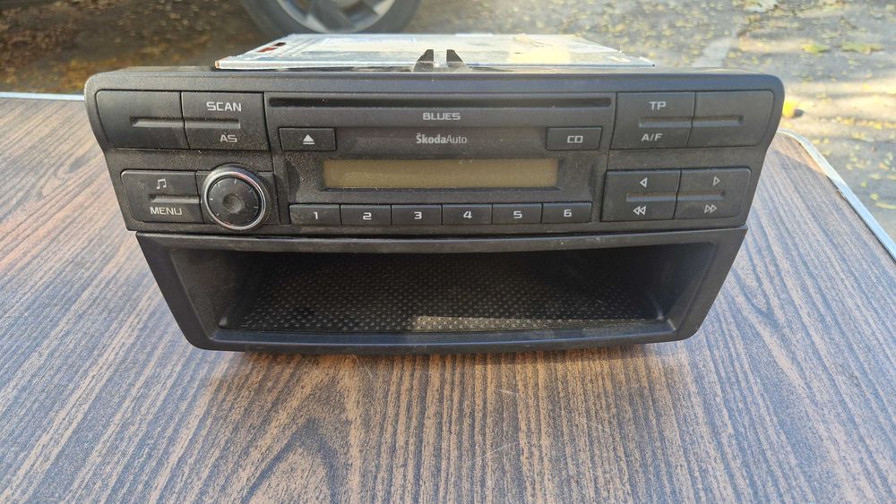 Radio CD-Player original Vw, Nissan, Skoda,  ca noi