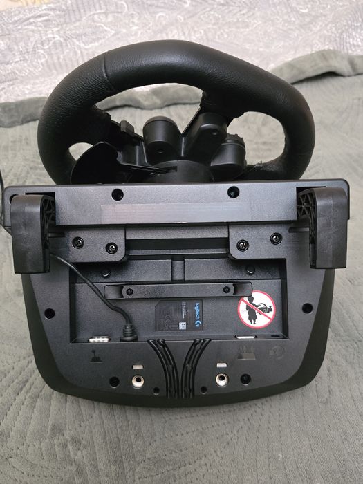 Игровой руль Logitech g923 trueforce