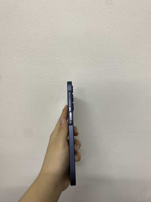 Samsung A16.  128гб