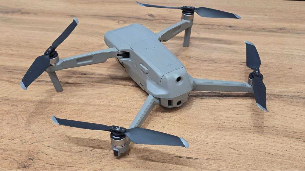 Дрон DJI Mavic Air 2 Fly More Combo