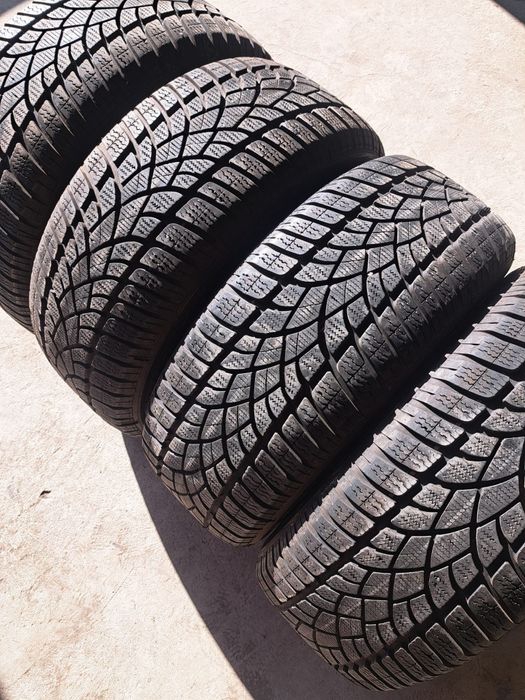 4 anvelope iarnă 225 55 r16 Dunlop