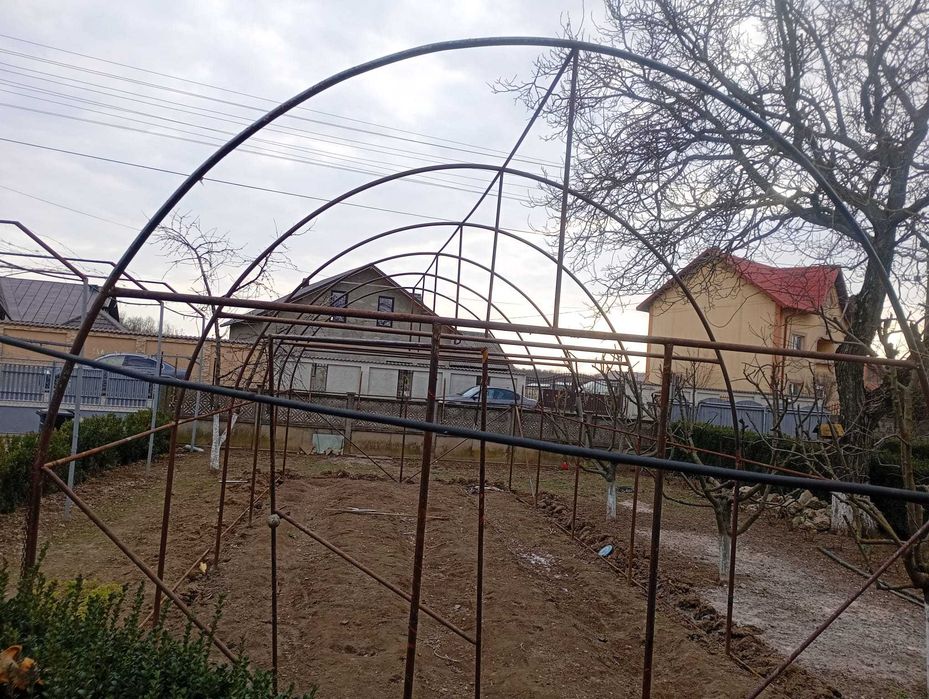 Vand solar gradina 4mx10m - structura metalica solida