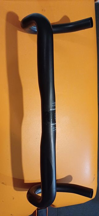 Ghidon cutsiera carbon