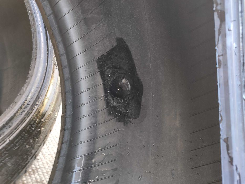 4бр Зимни Гуми 235 40 19 - Nokian