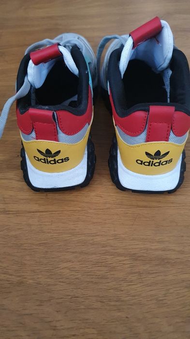 Децки маратонки.