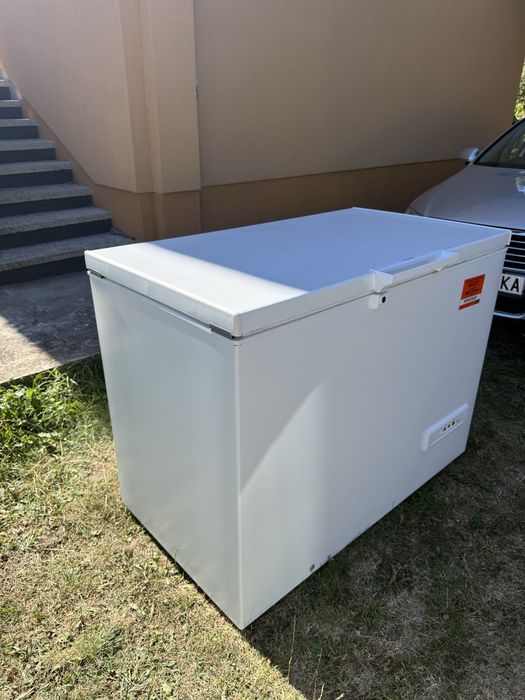 Фризер тип ракла Hotpoint 315L – Отлично състояние (Италия)