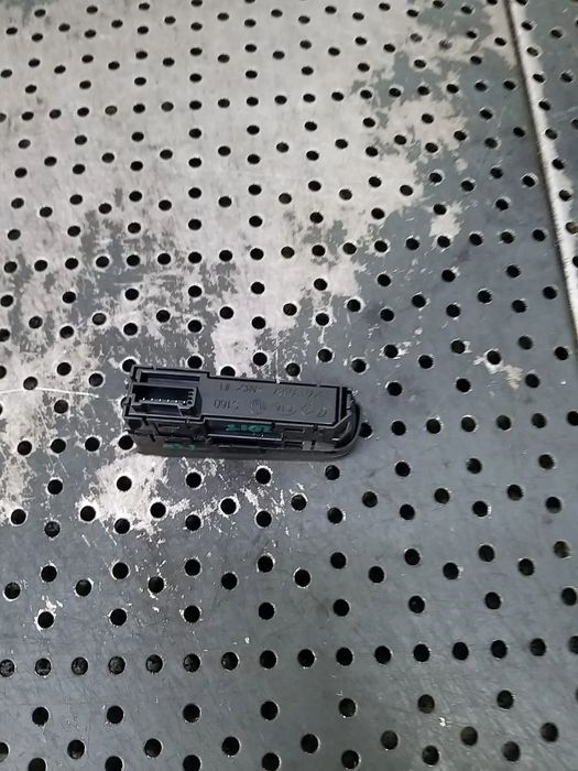 Buton airbag pasager hyundai i10 ba ia 299130187