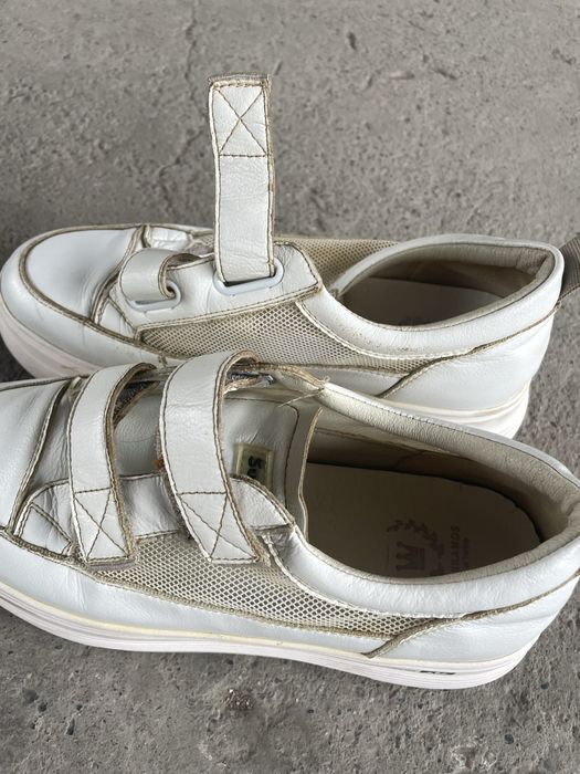 Кроссовки кожанные, белые