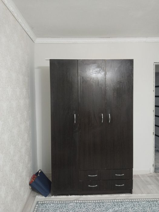 Шкаф  3 есікті бу