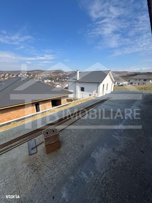 Casa cu 4 camere, 122 mp utili, Zona Livezeni