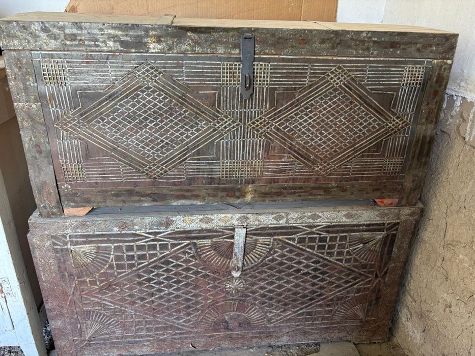 Қолданыстағы кілемдер,ескі бүтін сандықтар сатылады