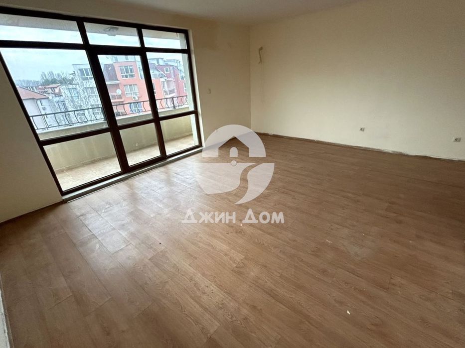 Двустаен апартамент в жилищна сграда БЕЗ ТАКСА, гр. Несебър