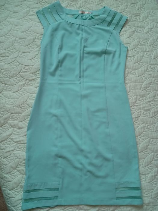 Юбка, көйлек сатылады