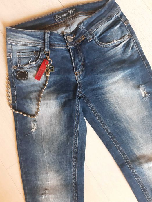 Дънки  Dsquared слим модел