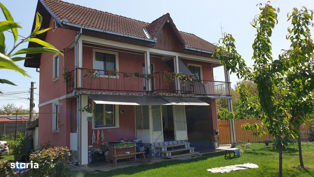 Casă solidă cu teren generos 1400 mp – spațiu, liniște și potențial!