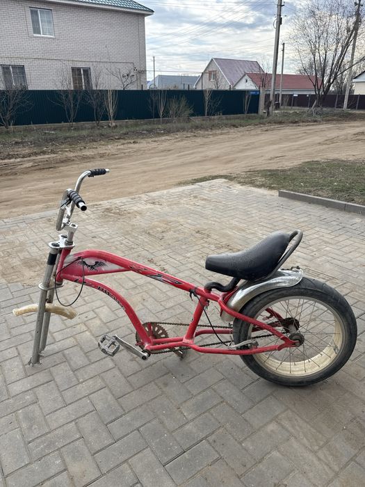 Велик мотоцикл на ходу