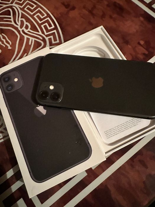 iPhone 11 в хорошем состояние