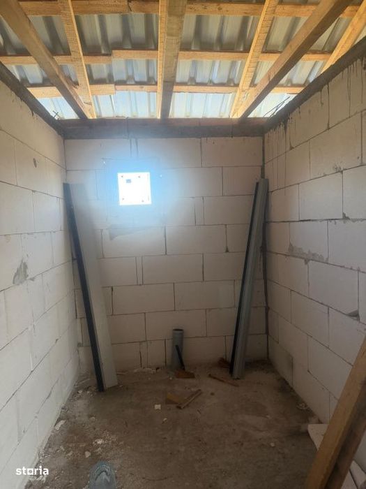 CASA parter, 90 mp utili , teren 560 mp , COSOVENI , POSIBILITATE RATE