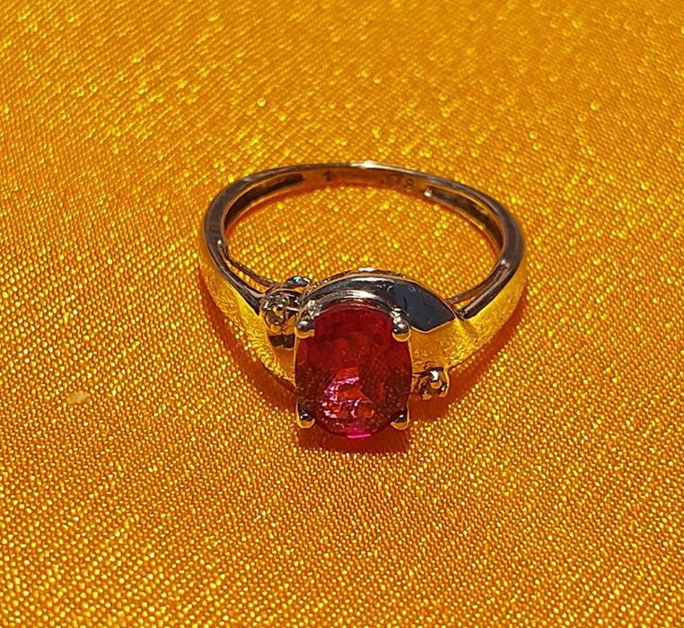 Кольцо из белого золота