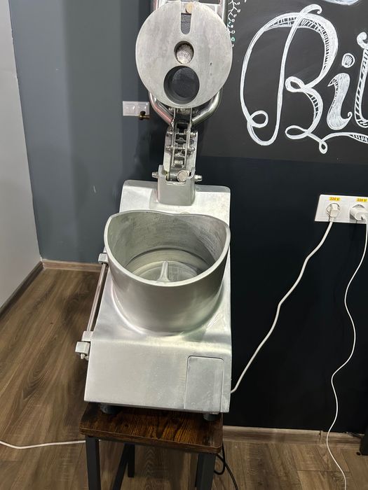 Răzătoare electrică profesională