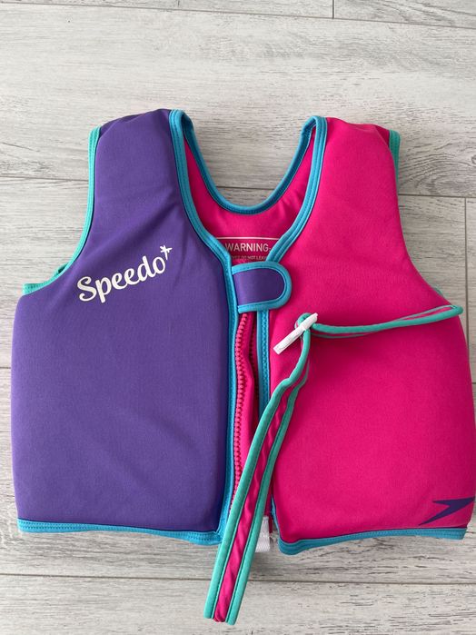 Детски дрехи и пособия