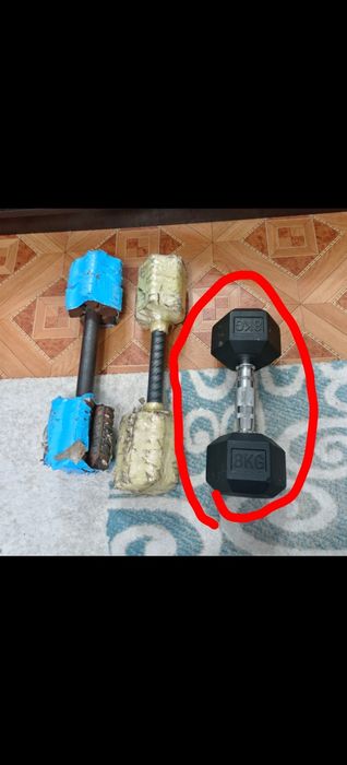 гантели 8 кг и 14 кг