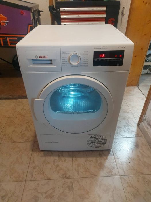 Сушилня BOSCH 6 Serie
Цена:330 евро
Енергиен клас А+++
ActiveAir Techn