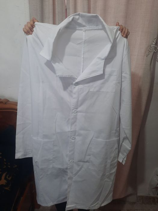 Продам Медицинские халаты новые