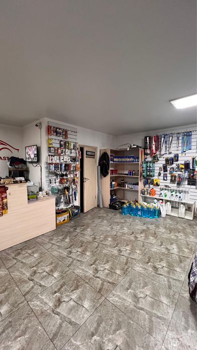 Сдам срочно коммерческое помещение