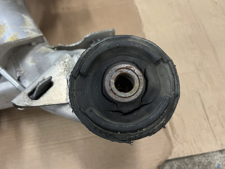 Заден мост за BMW E39 Комби