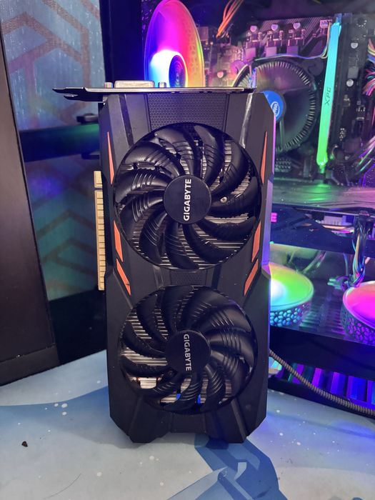 Vand placa video gtx1050ti